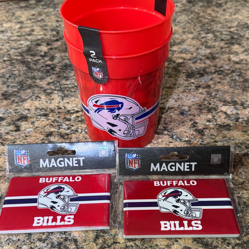 Buffalo Bills mafia football 2 pack red Cups and 2 Ceramic Magnet Set NFL NEW